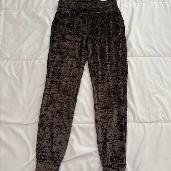 lululemon athletica Pants - Lululemon Ready to Crush Jogger in French Press